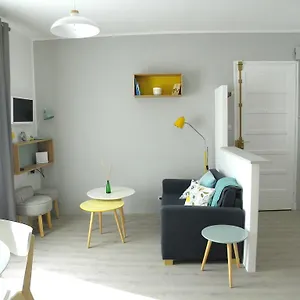 Appartement Provencal Vintage Cocoon, LʼIsle-sur-la-Sorgue